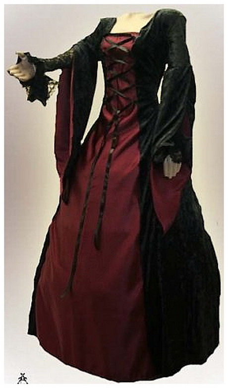 Robe gothique rouge