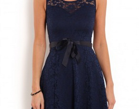 Robe bleu dentelle