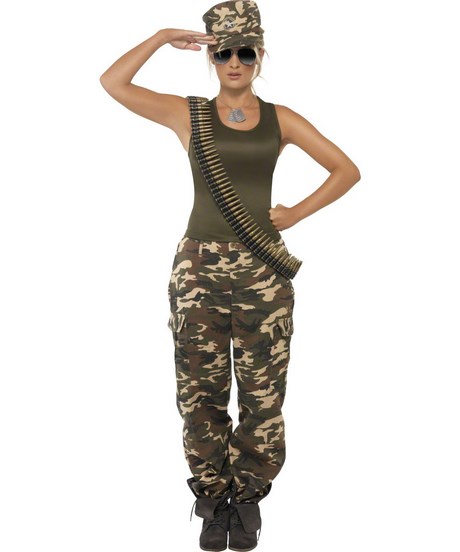 Costume militaire femme