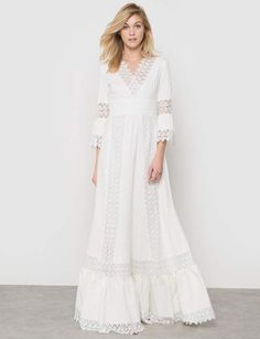 Longue robe blanche dentelle