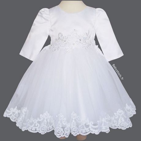 Robe blanche manches longues dentelle