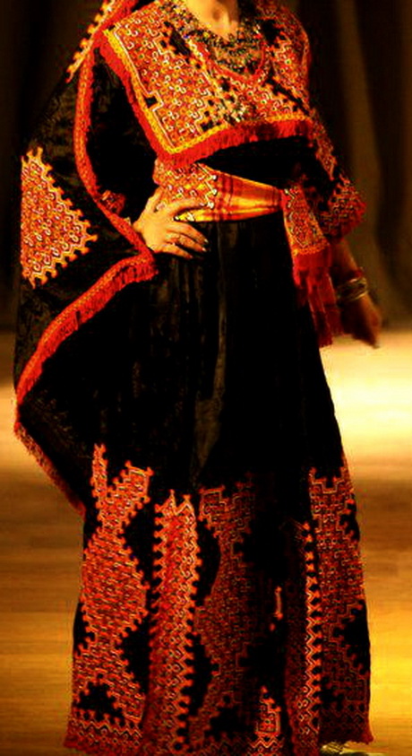 Robe kabyle brodée