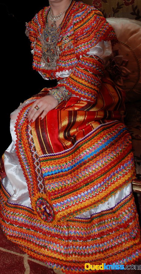 Robes kabyle traditionnelles